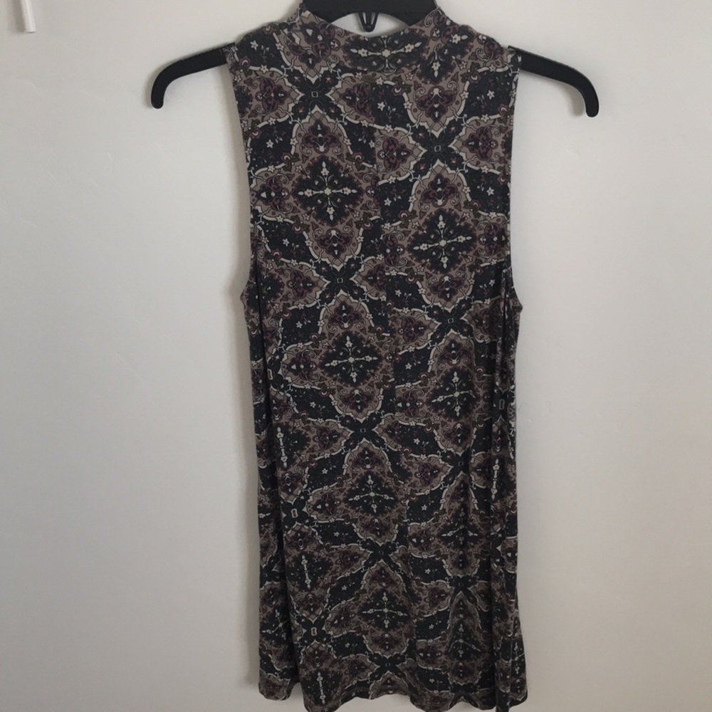 Dress - Picture 4 of 6